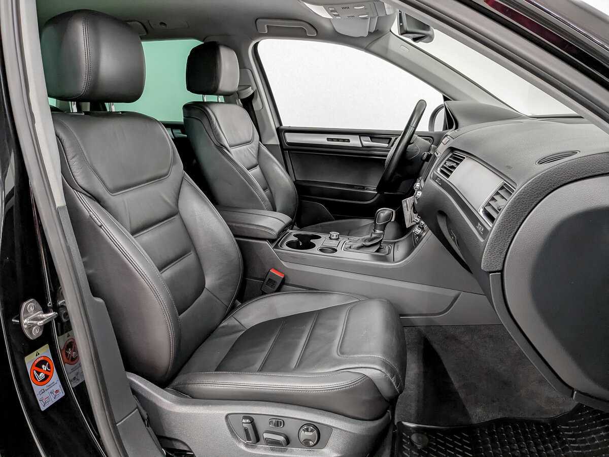 Купить Volkswagen Touareg с пробегом. Фото: #20