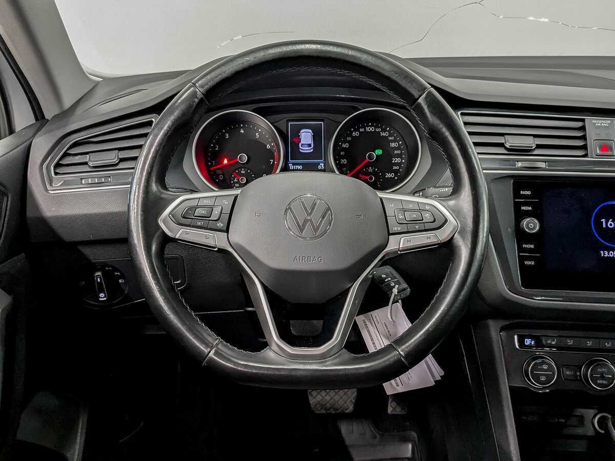 Купить Volkswagen Tiguan с пробегом. Фото: #19