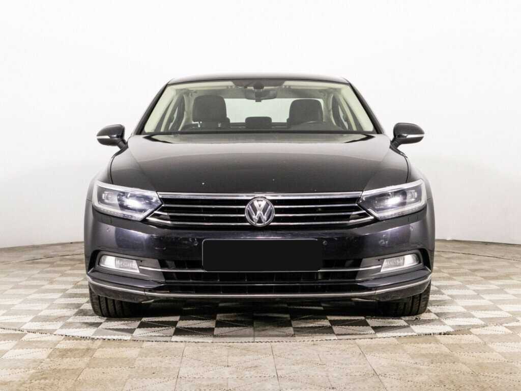 Купить Volkswagen Passat с пробегом. Фото: #1