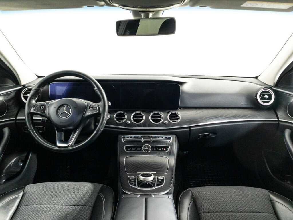 Купить Mercedes-Benz E-Класс с пробегом. Фото: #12