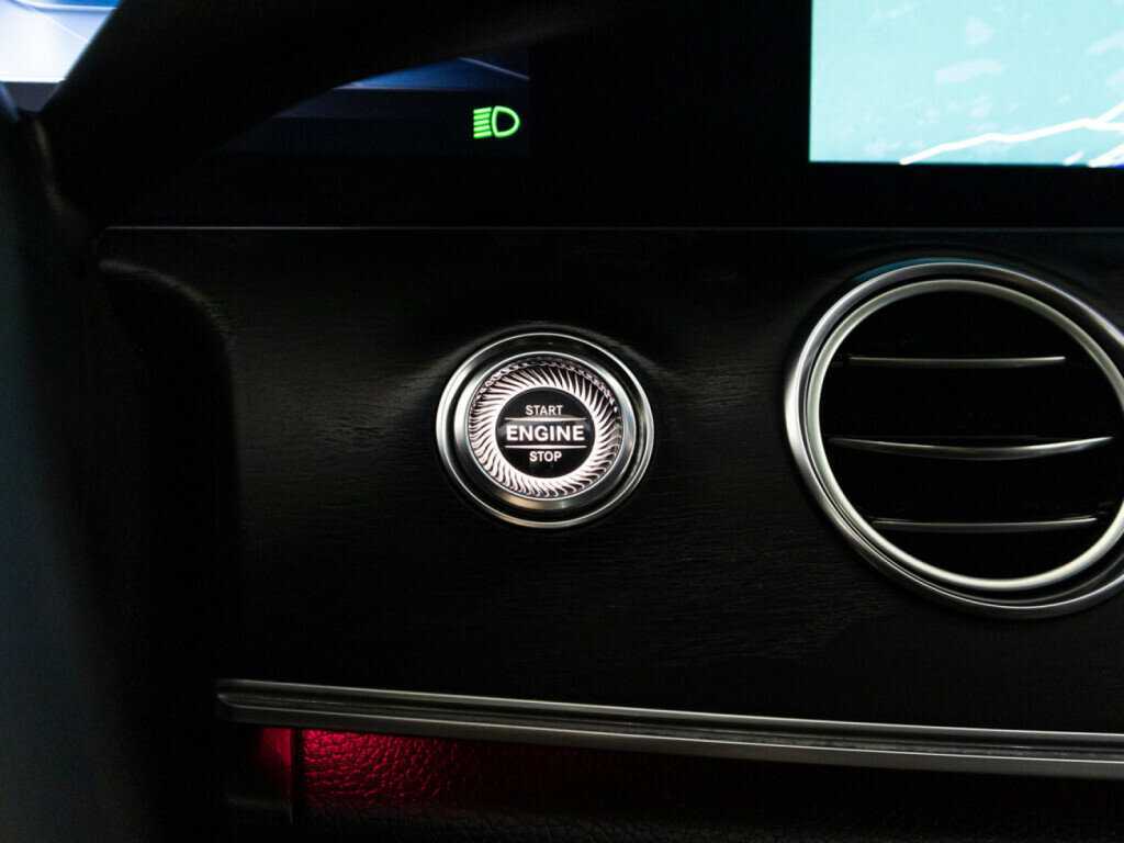 Купить Mercedes-Benz E-Класс с пробегом. Фото: #20