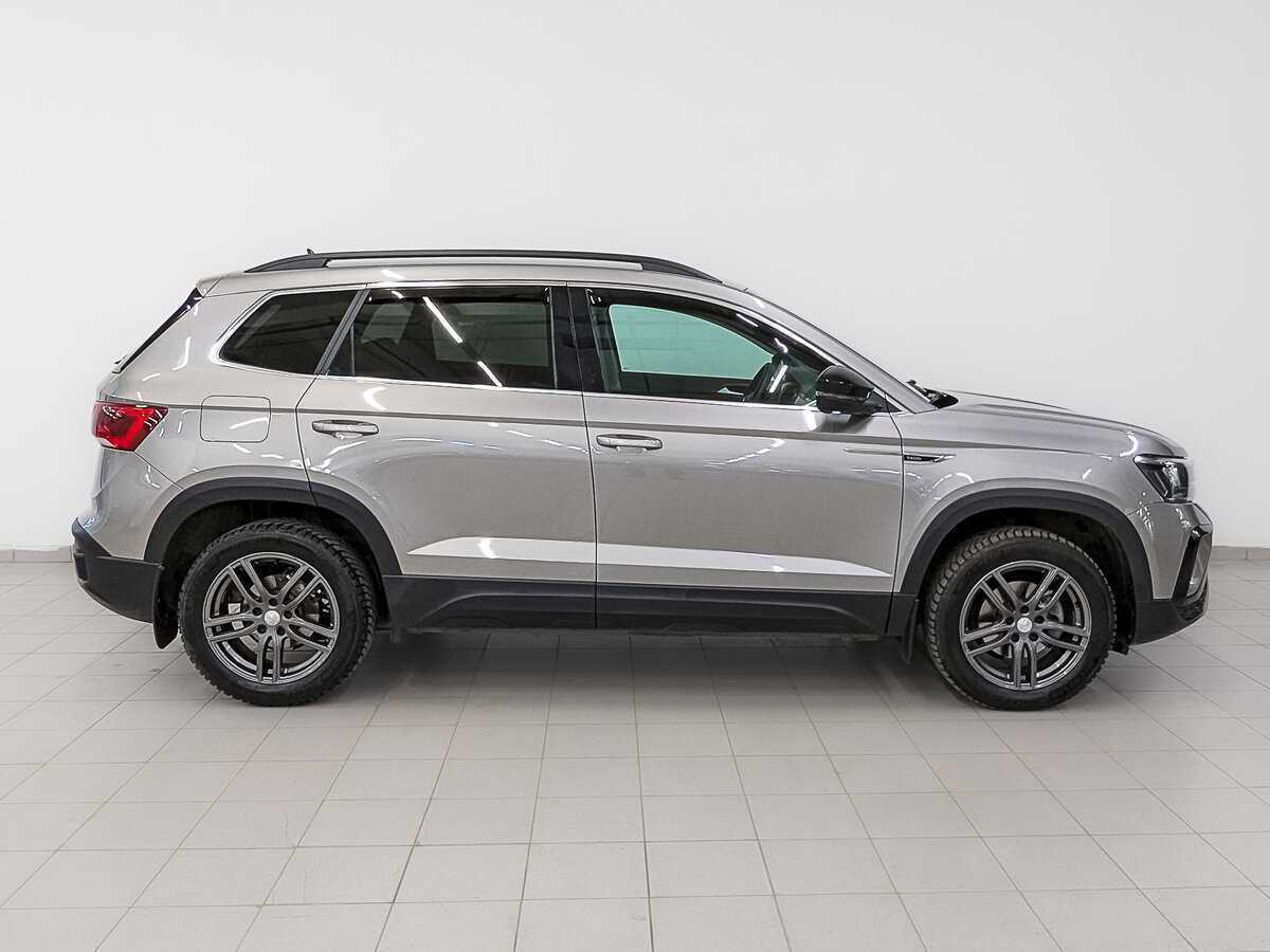 Купить Volkswagen Taos с пробегом. Фото: #3