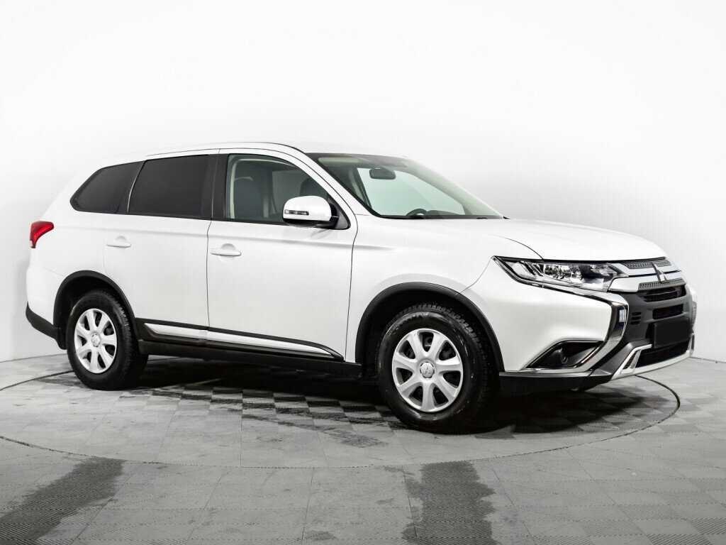 Купить Mitsubishi Outlander с пробегом. Фото: #2
