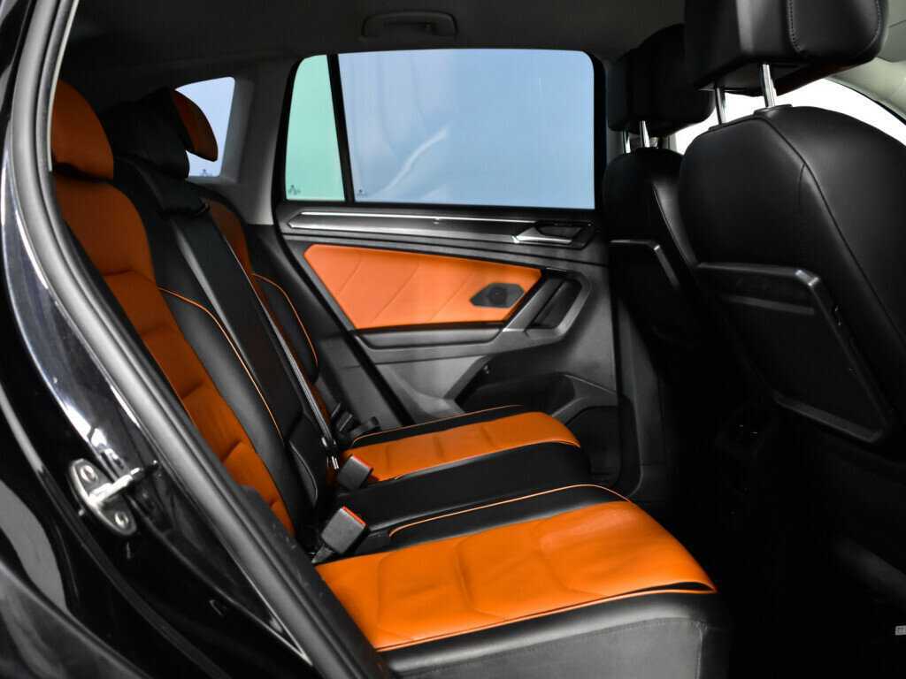 Купить Volkswagen Tiguan с пробегом. Фото: #9