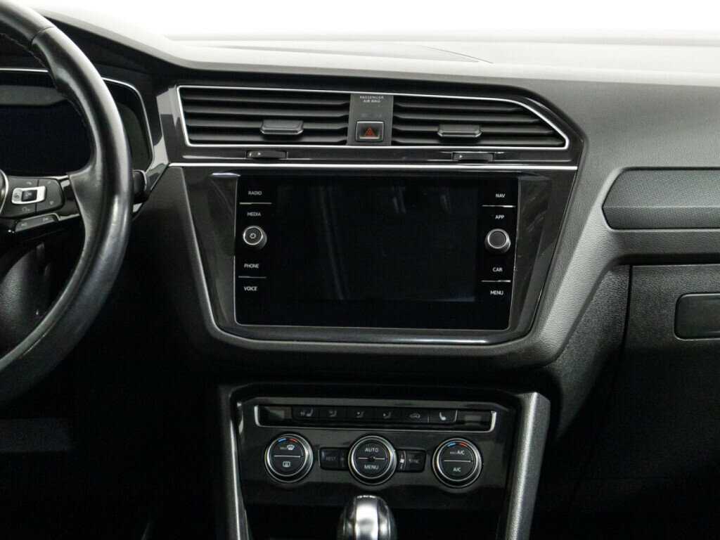 Купить Volkswagen Tiguan с пробегом. Фото: #13