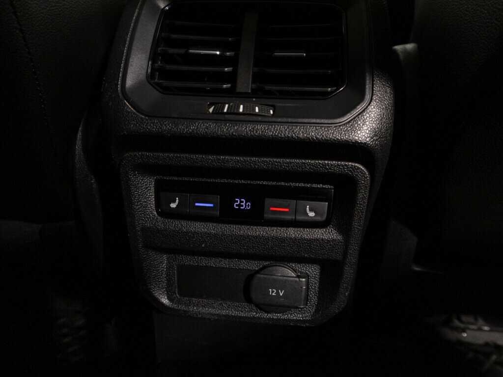 Купить Volkswagen Tiguan с пробегом. Фото: #21