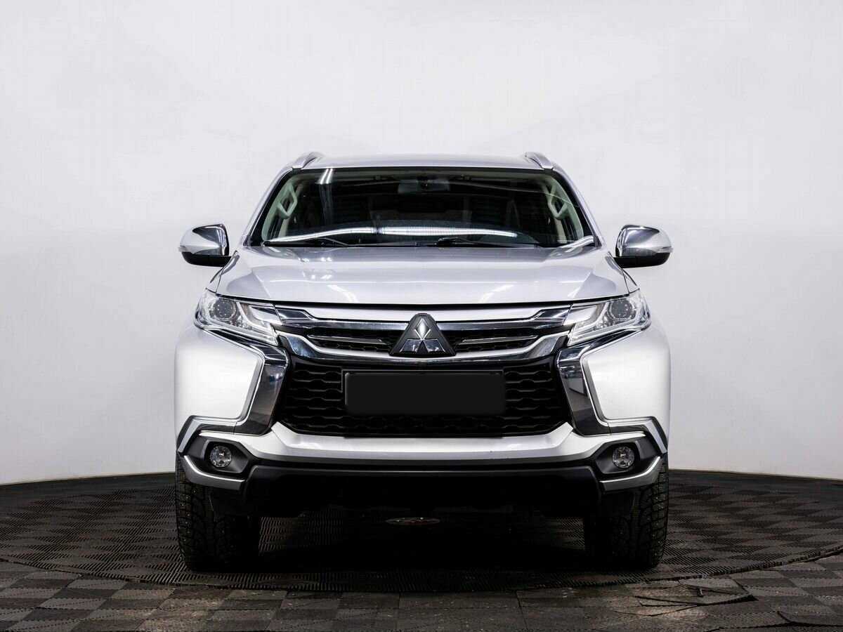 Купить Mitsubishi Pajero Sport с пробегом. Фото: #1