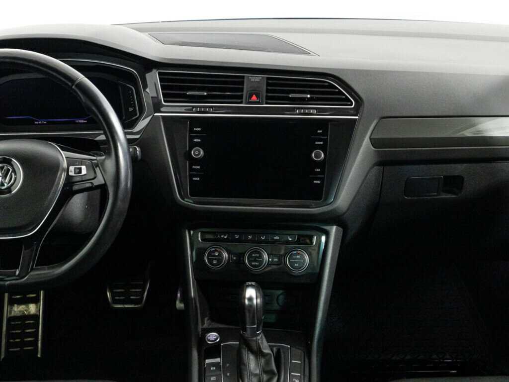 Купить Volkswagen Tiguan с пробегом. Фото: #13