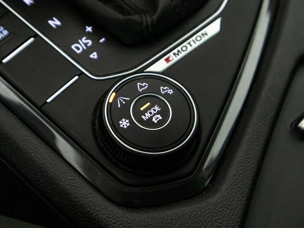 Купить Volkswagen Tiguan с пробегом. Фото: #19