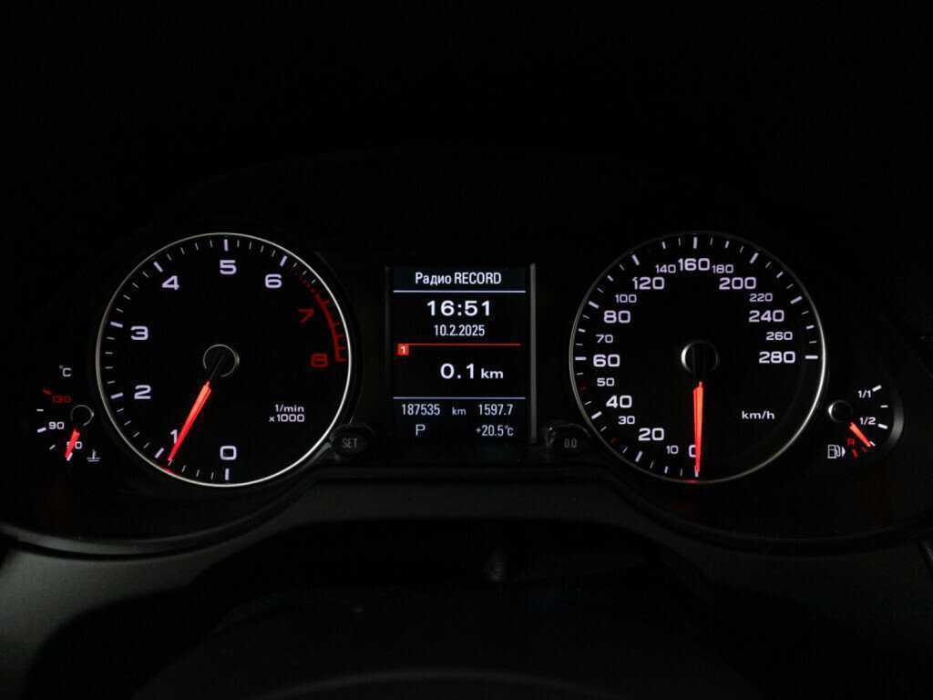 Купить Audi Q5 с пробегом. Фото: #11