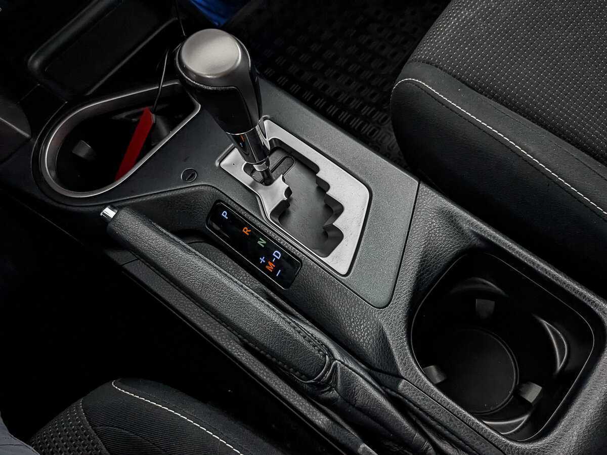 Купить Toyota RAV4 с пробегом. Фото: #23