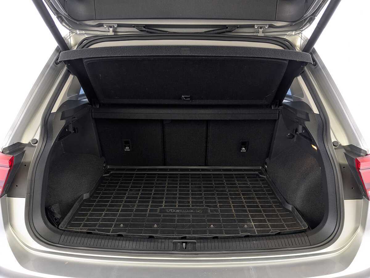 Купить Volkswagen Tiguan с пробегом. Фото: #9