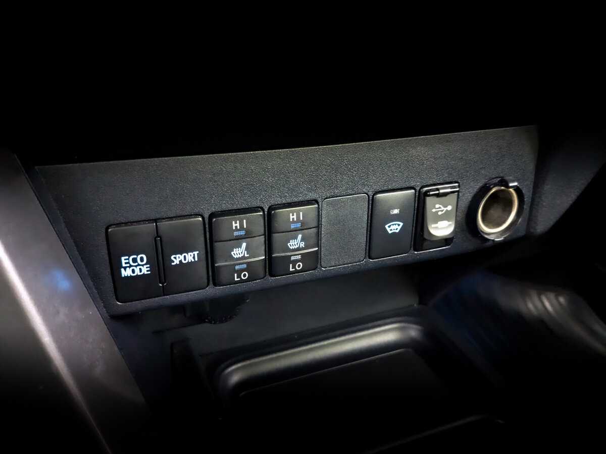 Купить Toyota RAV4 с пробегом. Фото: #24