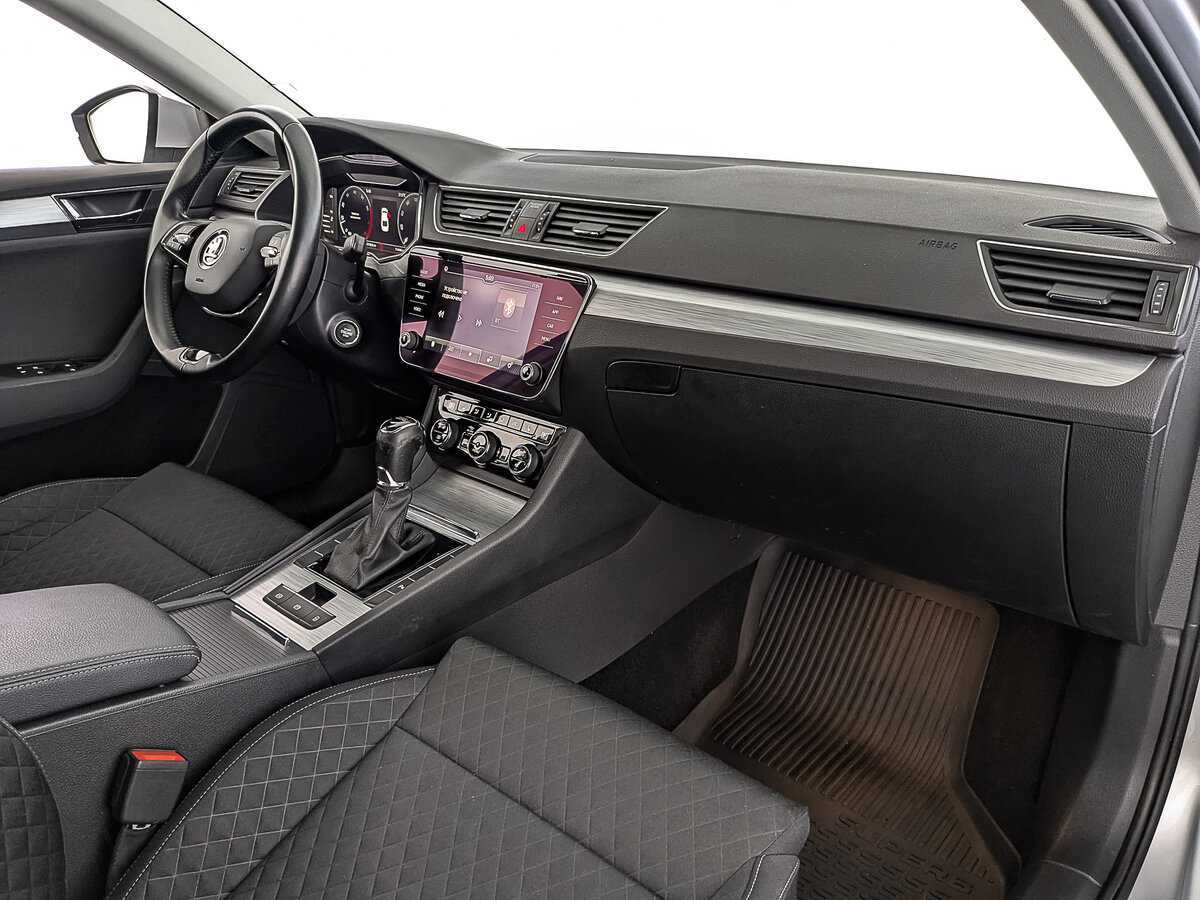 Купить Skoda Superb с пробегом. Фото: #11