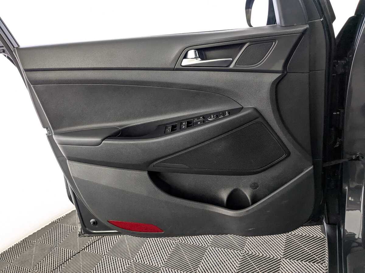 Купить Hyundai Tucson с пробегом. Фото: #18
