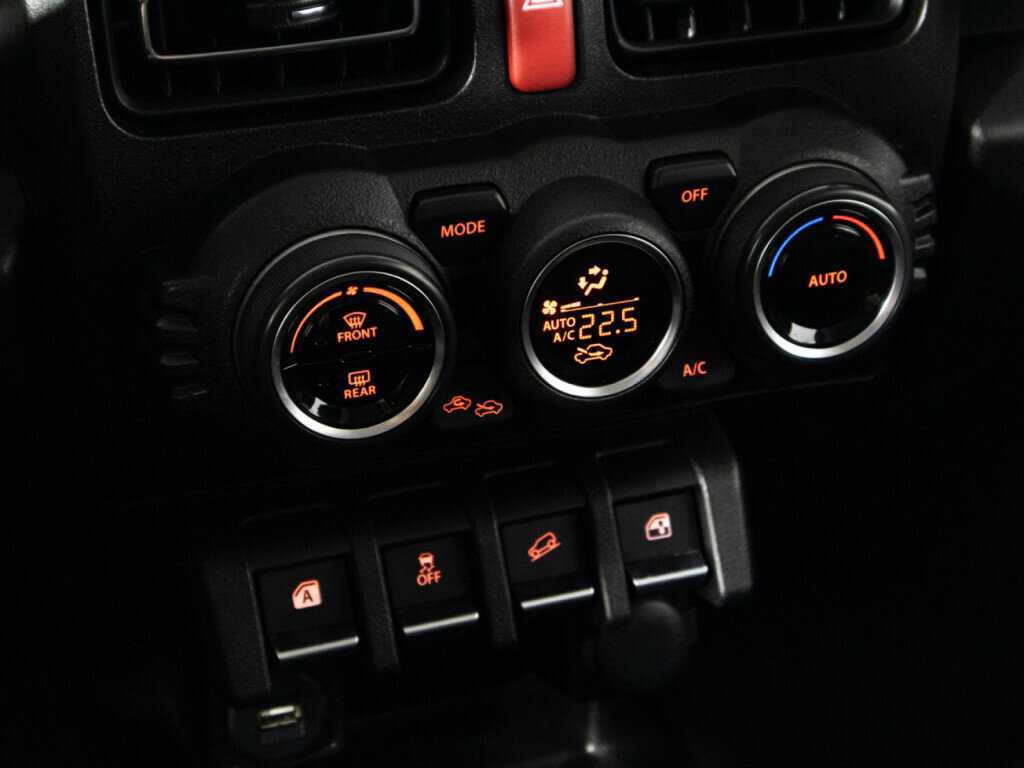 Купить Suzuki Jimny с пробегом. Фото: #16