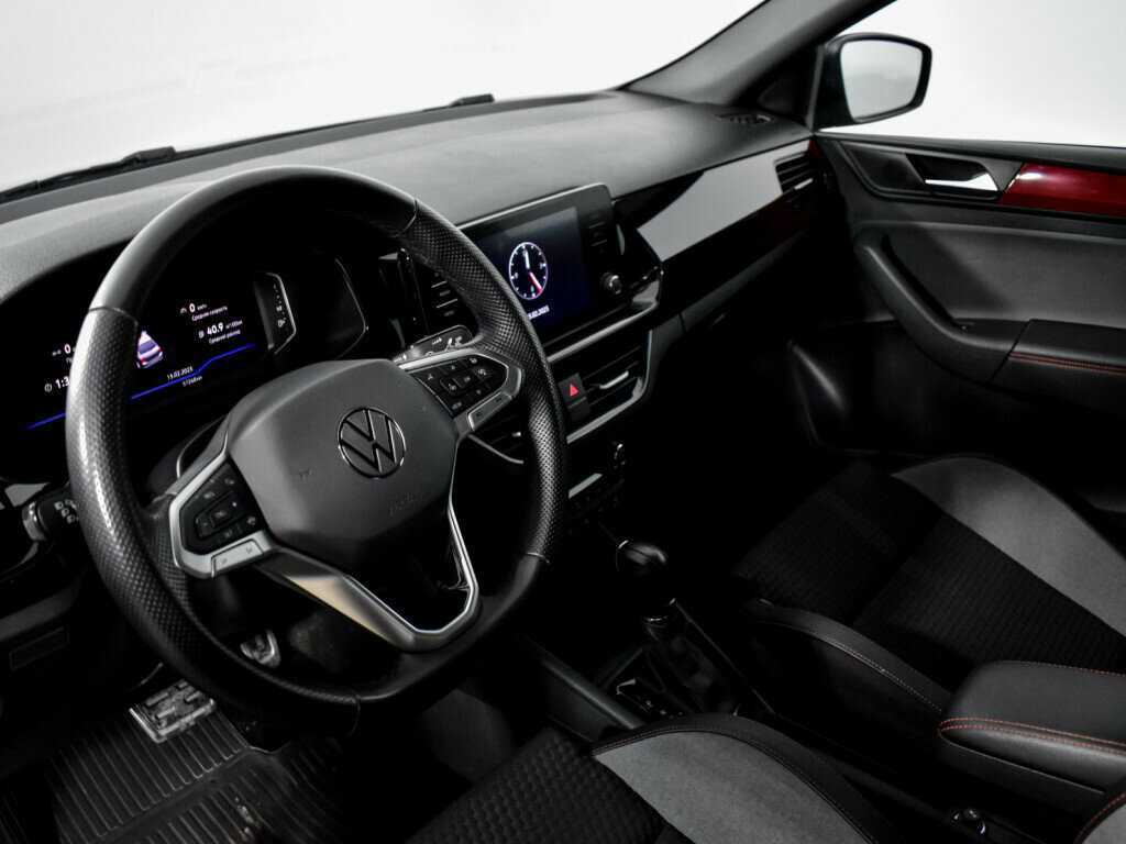 Купить Volkswagen Polo с пробегом. Фото: #6