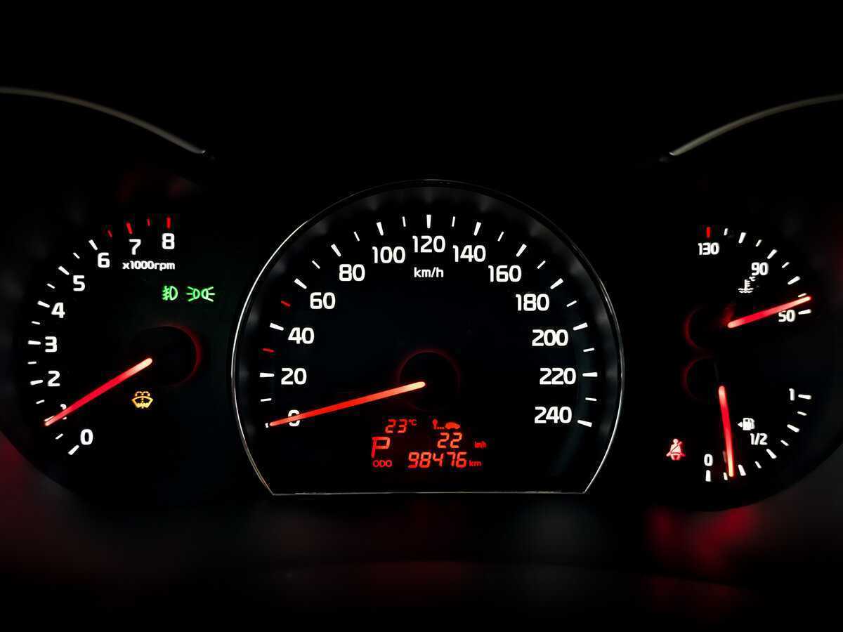 Купить Kia Sorento с пробегом. Фото: #12