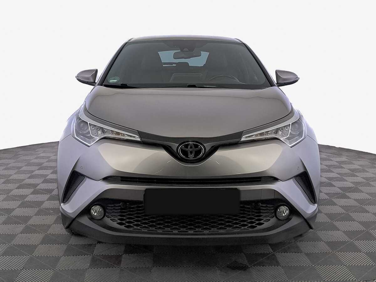 Купить Toyota C-HR с пробегом. Фото: #1