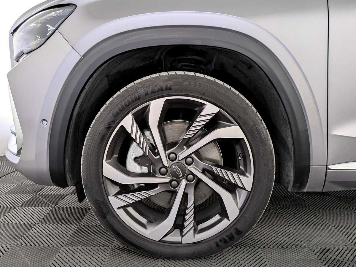 Купить Geely Monjaro с пробегом. Фото: #17