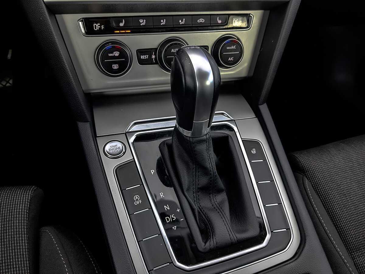 Купить Volkswagen Passat с пробегом. Фото: #20