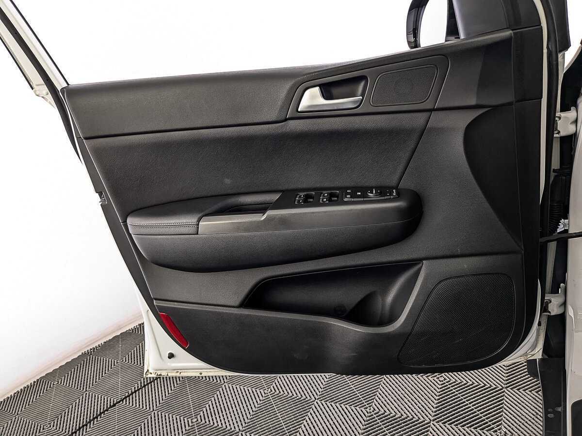 Купить Kia Sportage с пробегом. Фото: #18