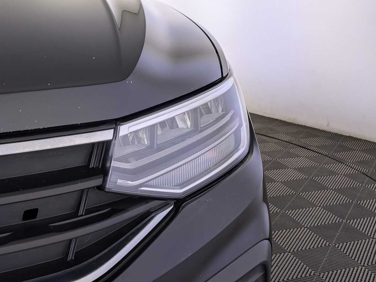 Купить Volkswagen Tiguan с пробегом. Фото: #10
