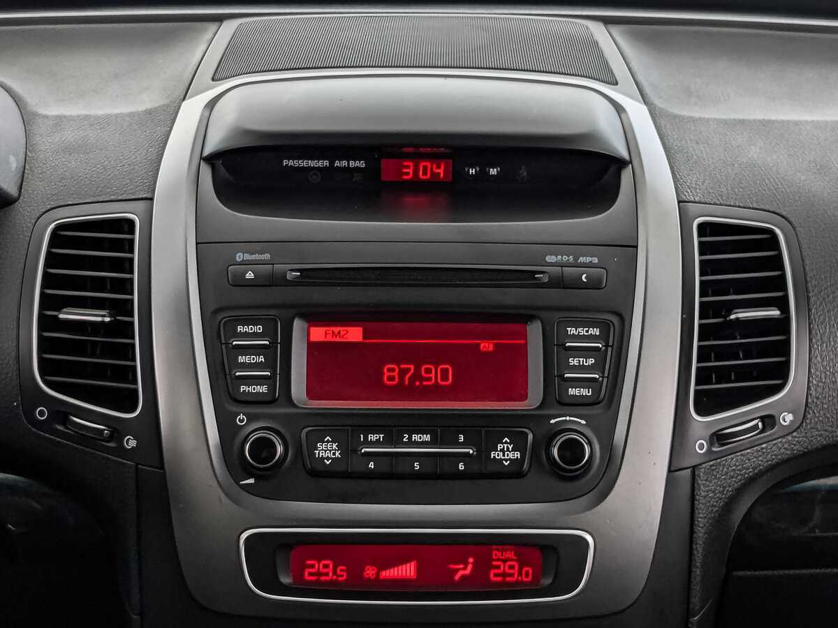 Купить Kia Sorento с пробегом. Фото: #16