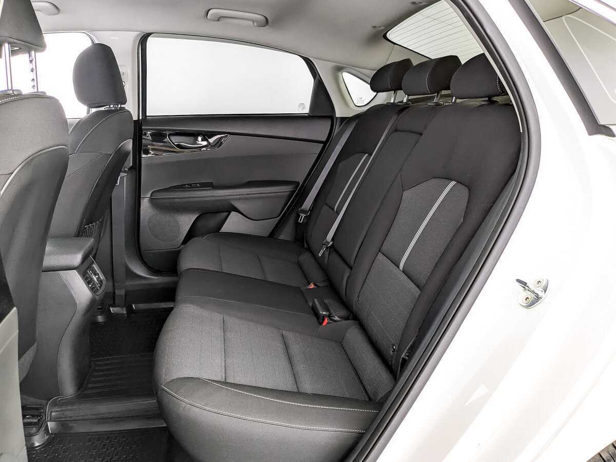 Купить Kia Cerato с пробегом. Фото: #11