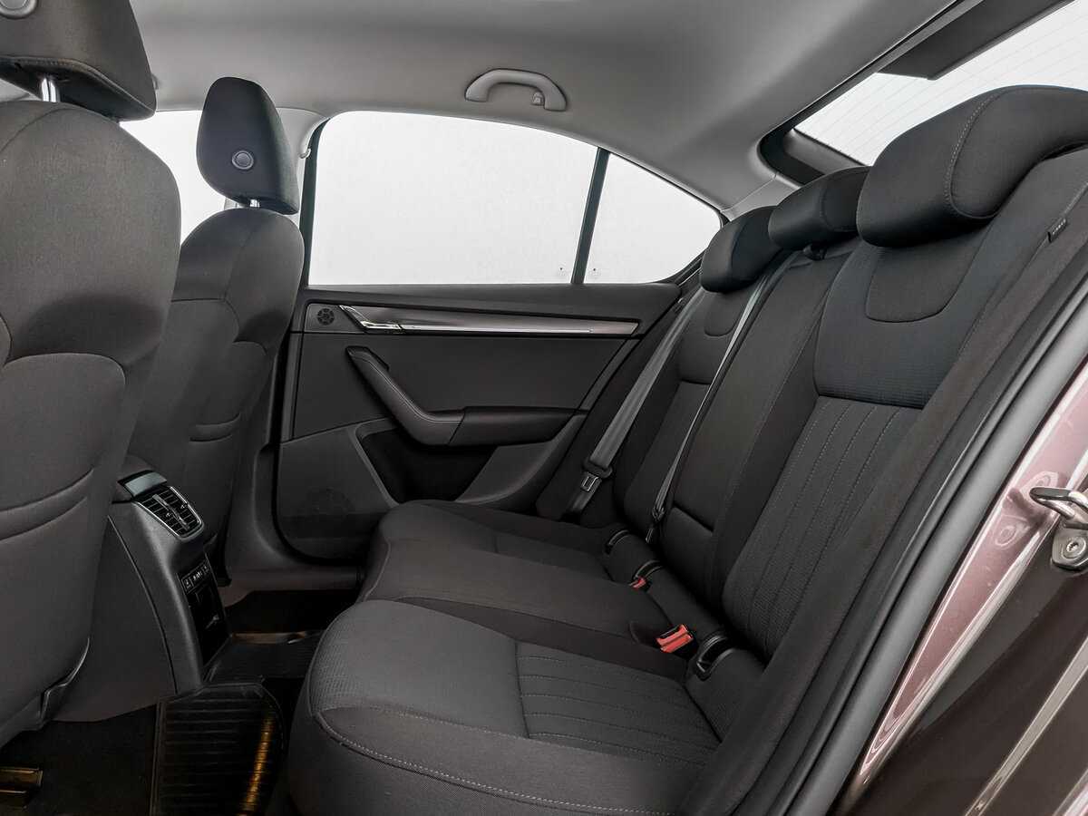 Купить Skoda Octavia с пробегом. Фото: #11