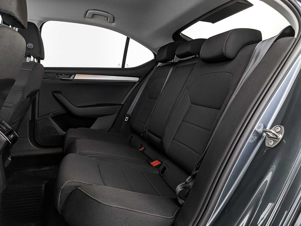 Купить Skoda Superb с пробегом. Фото: #17