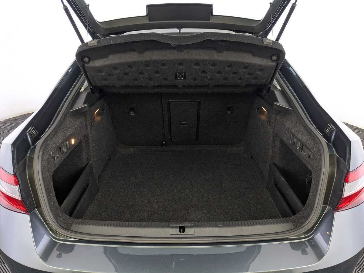 Купить Skoda Superb с пробегом. Фото: #9