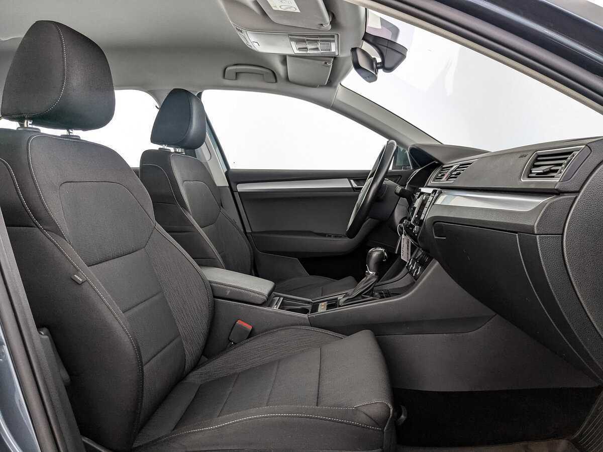 Купить Skoda Superb с пробегом. Фото: #22