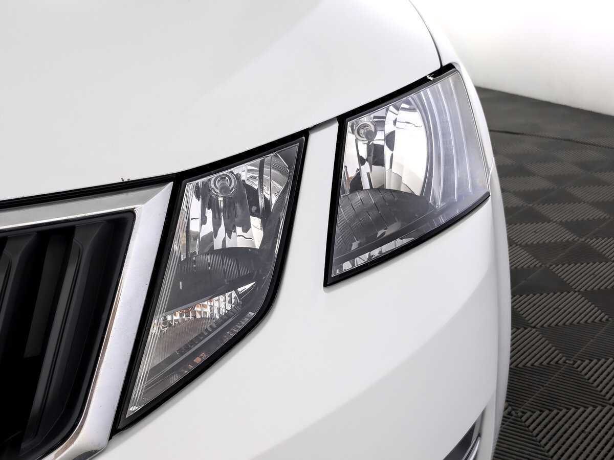 Купить Skoda Octavia с пробегом. Фото: #16