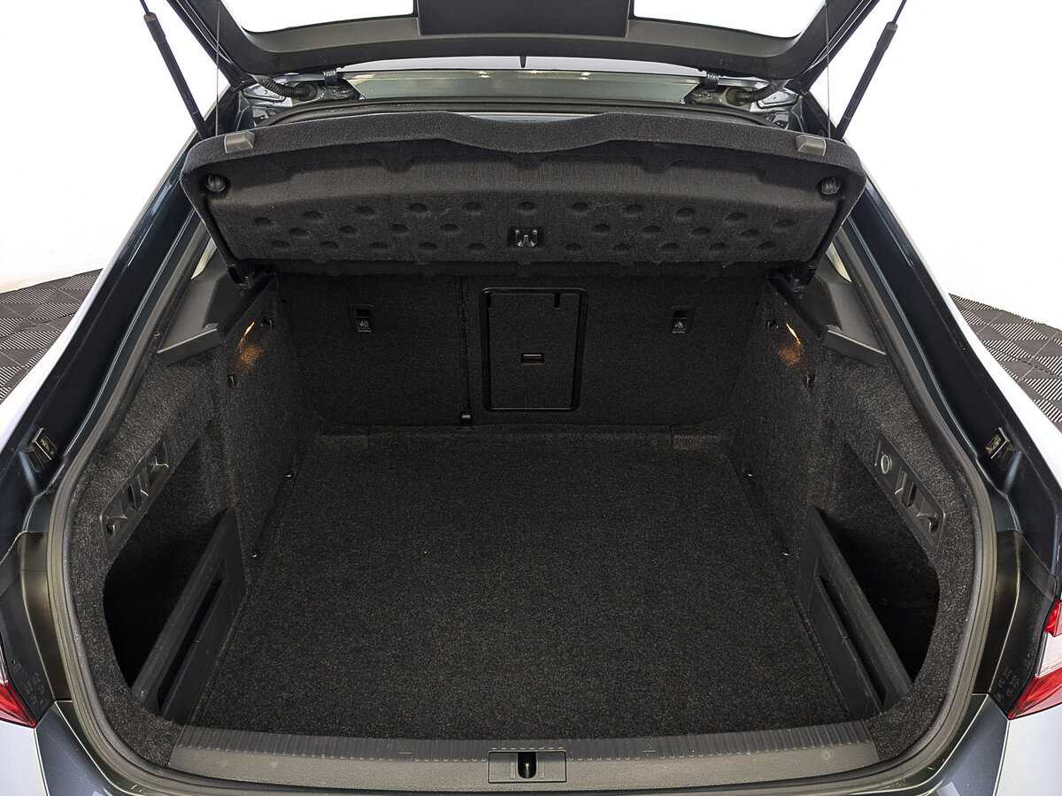 Купить Skoda Superb с пробегом. Фото: #9