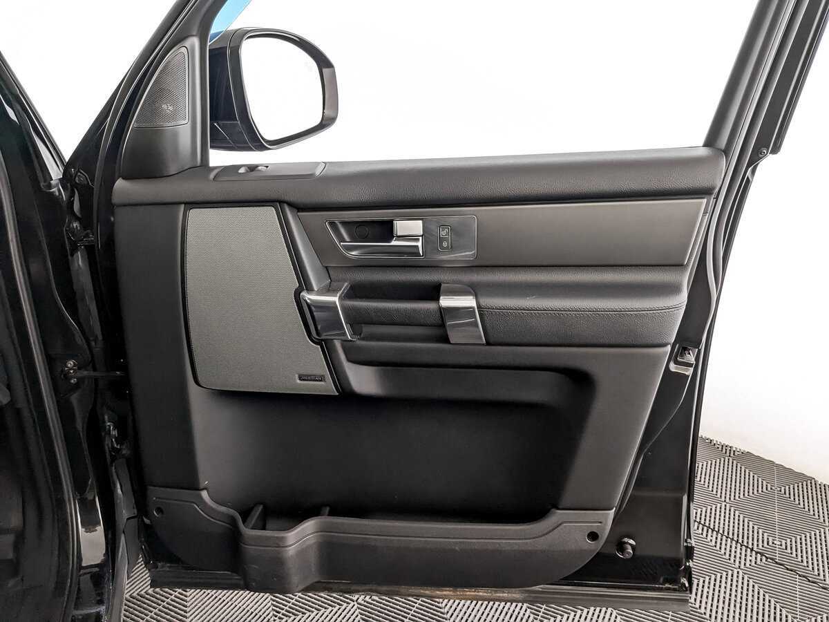 Купить Land Rover Discovery с пробегом. Фото: #20