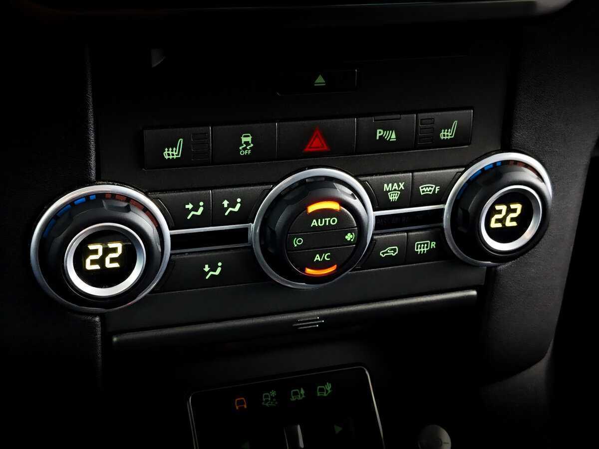 Купить Land Rover Discovery с пробегом. Фото: #22