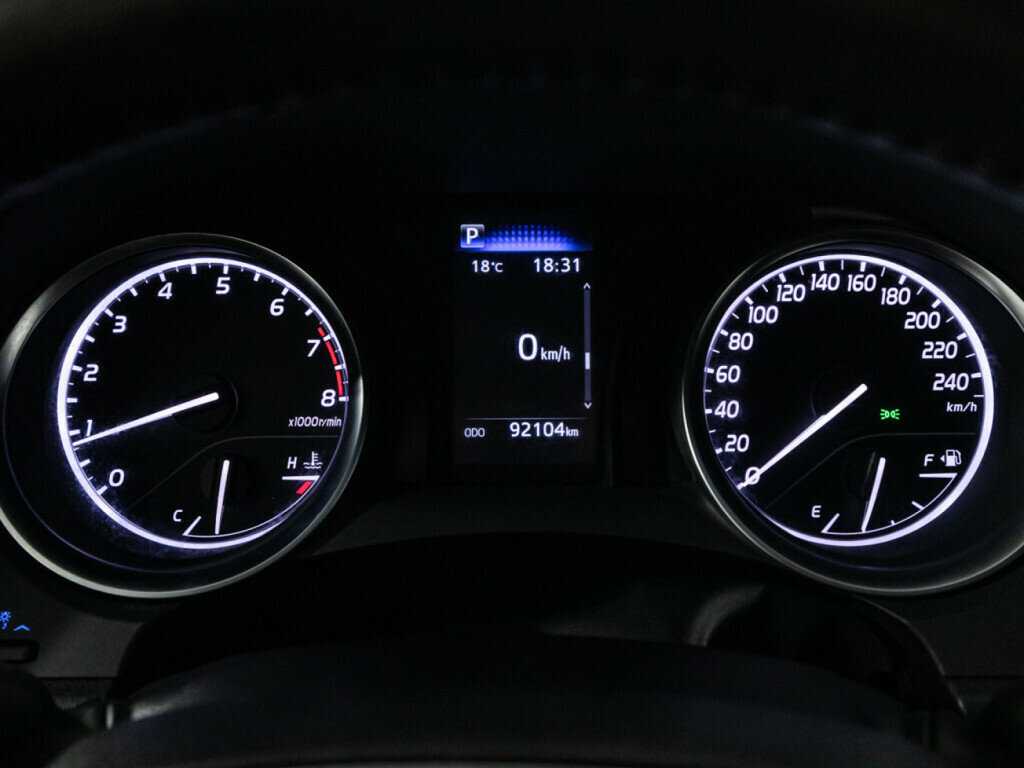 Купить Toyota Camry с пробегом. Фото: #11