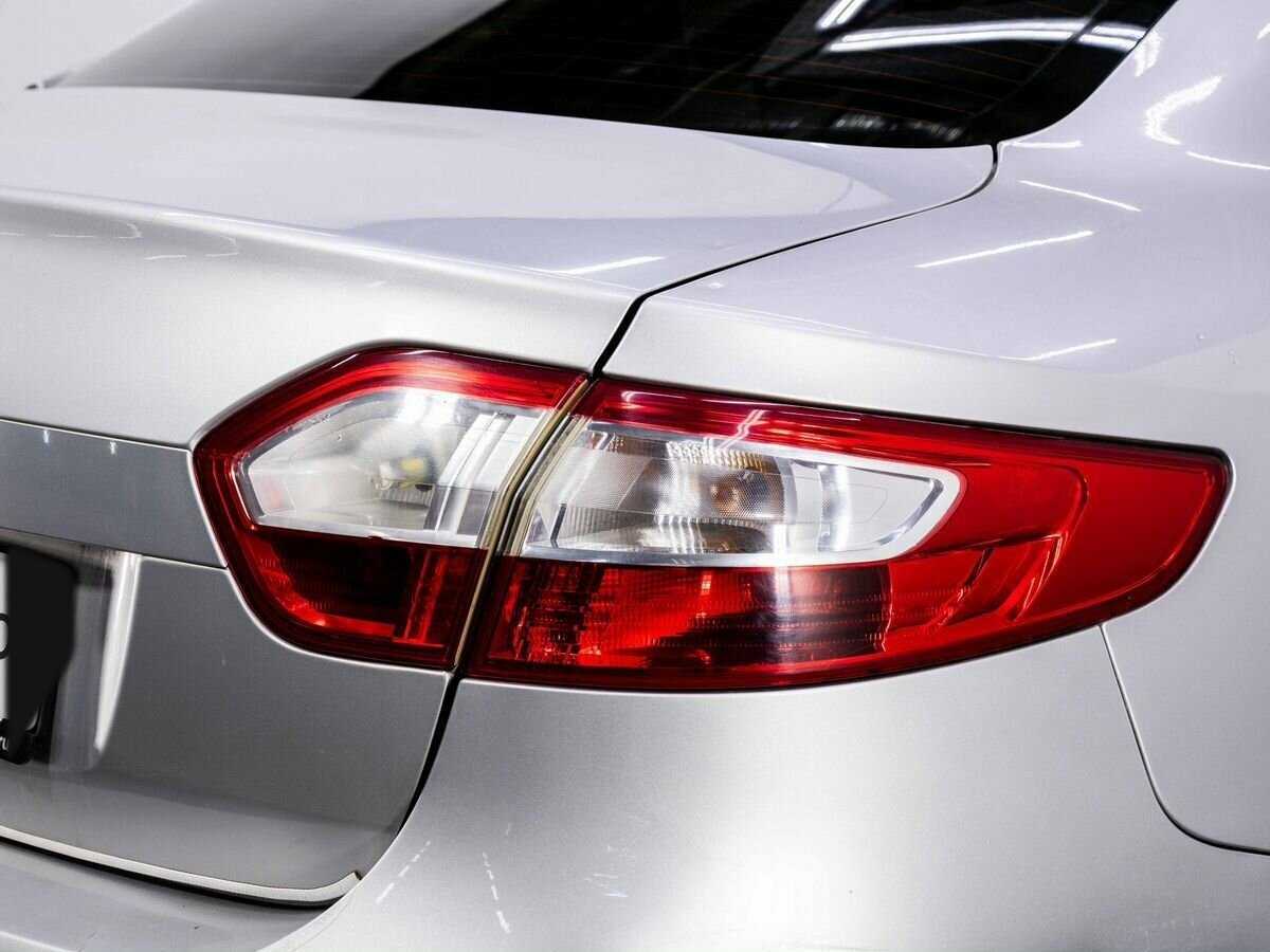Купить Renault Fluence с пробегом. Фото: #24