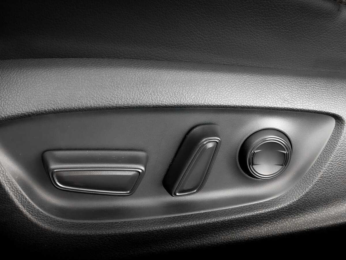 Купить Toyota Camry с пробегом. Фото: #17