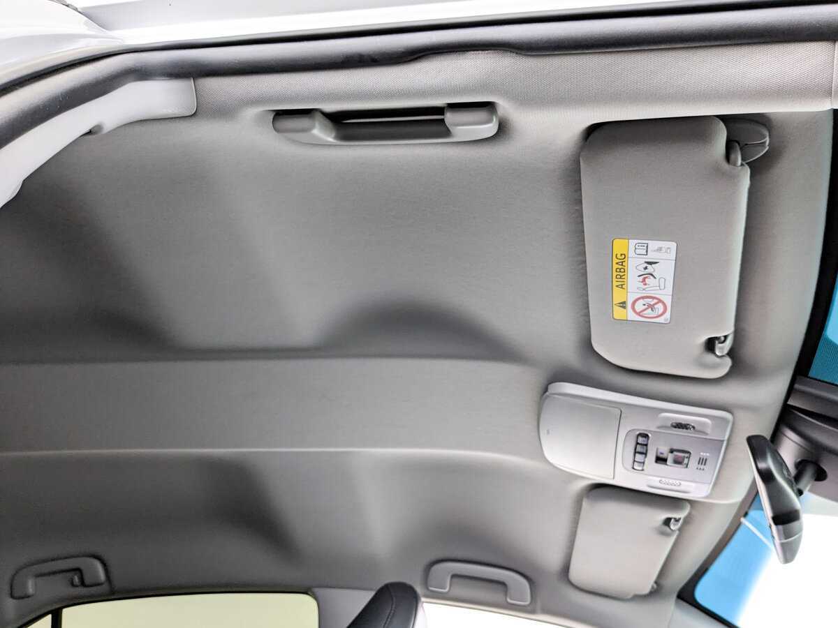 Купить Toyota Camry с пробегом. Фото: #19