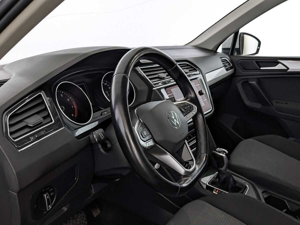 Купить Volkswagen Tiguan с пробегом. Фото: #14