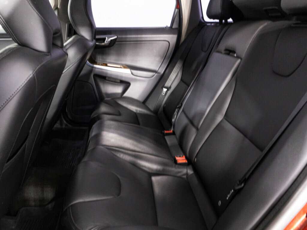 Купить Volvo XC60 с пробегом. Фото: #9