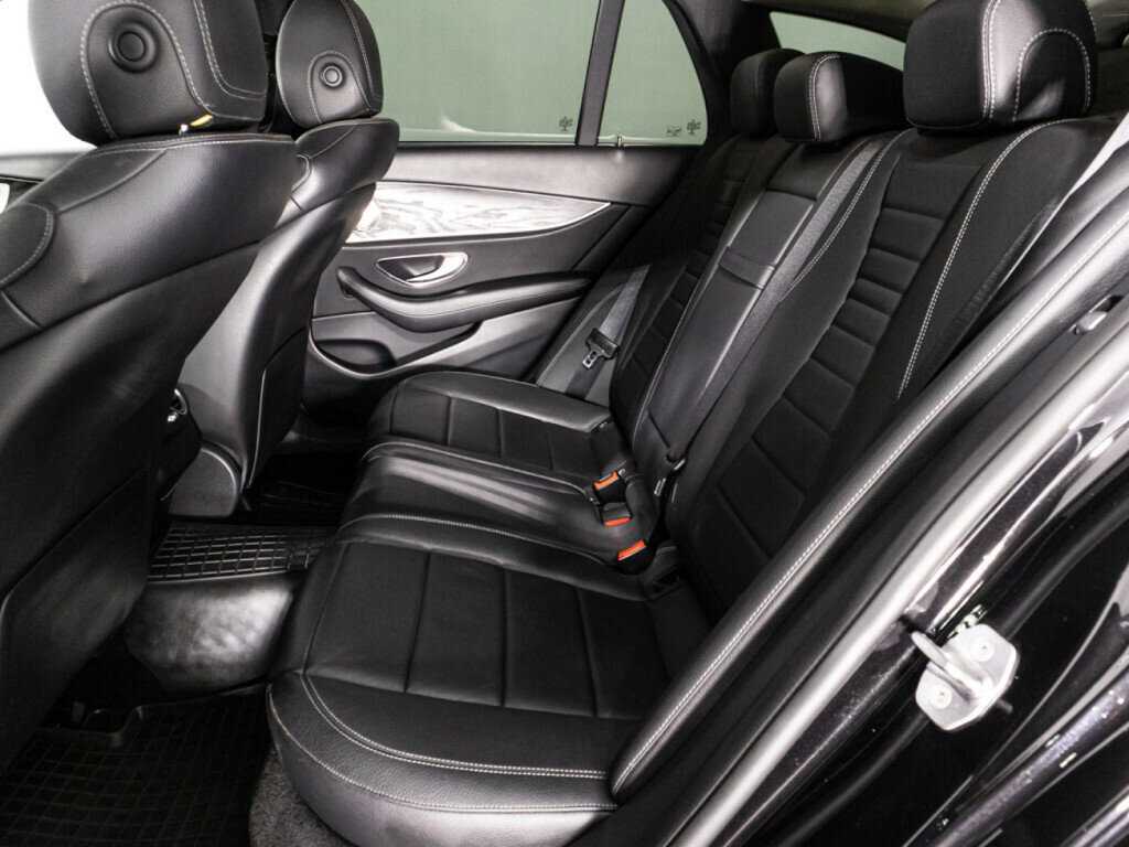 Купить Mercedes-Benz E-Класс с пробегом. Фото: #9