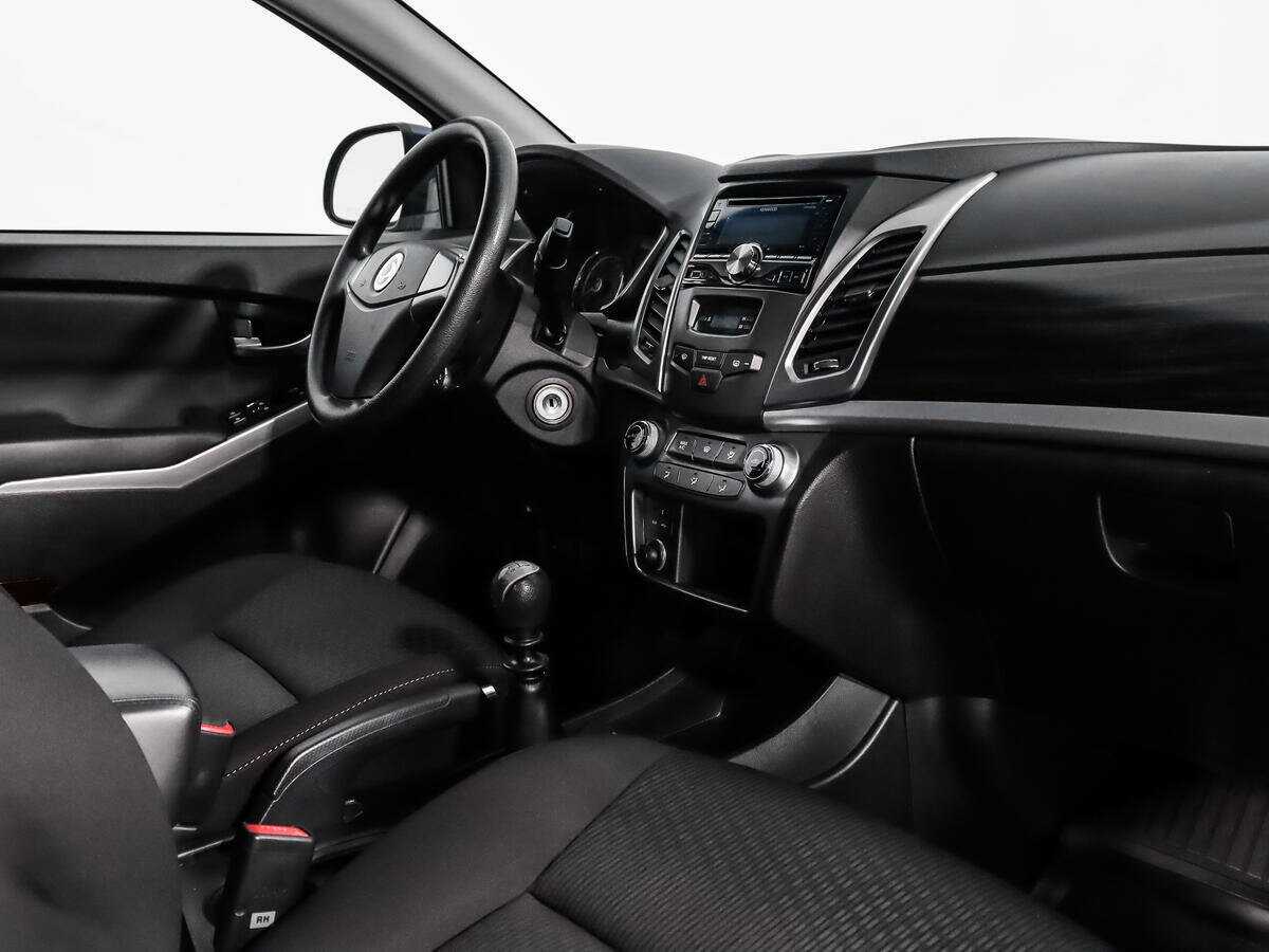 Купить SsangYong Actyon с пробегом. Фото: #10