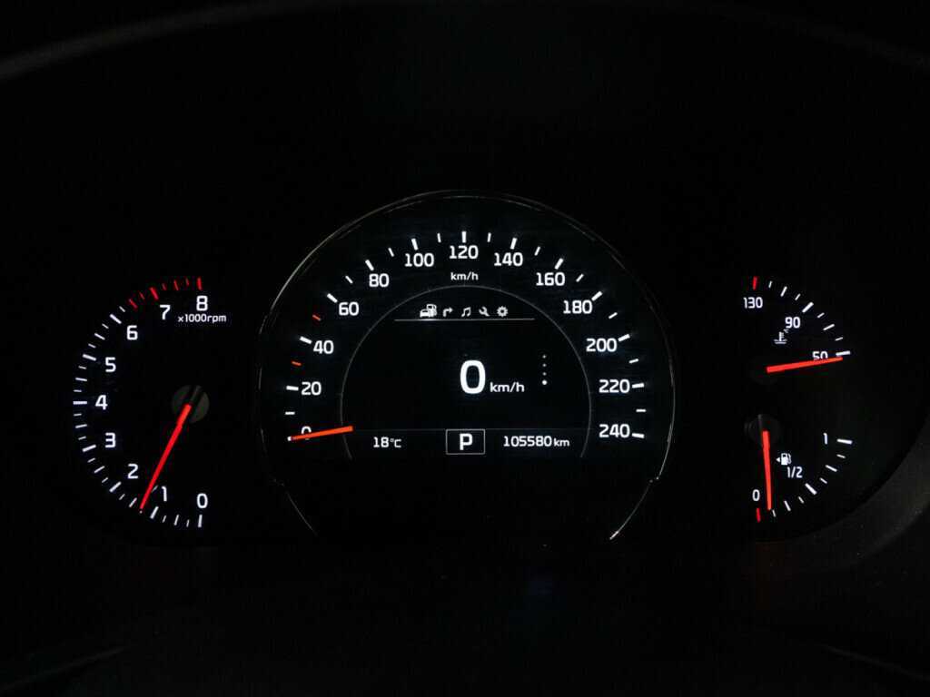 Купить Kia Sorento с пробегом. Фото: #11