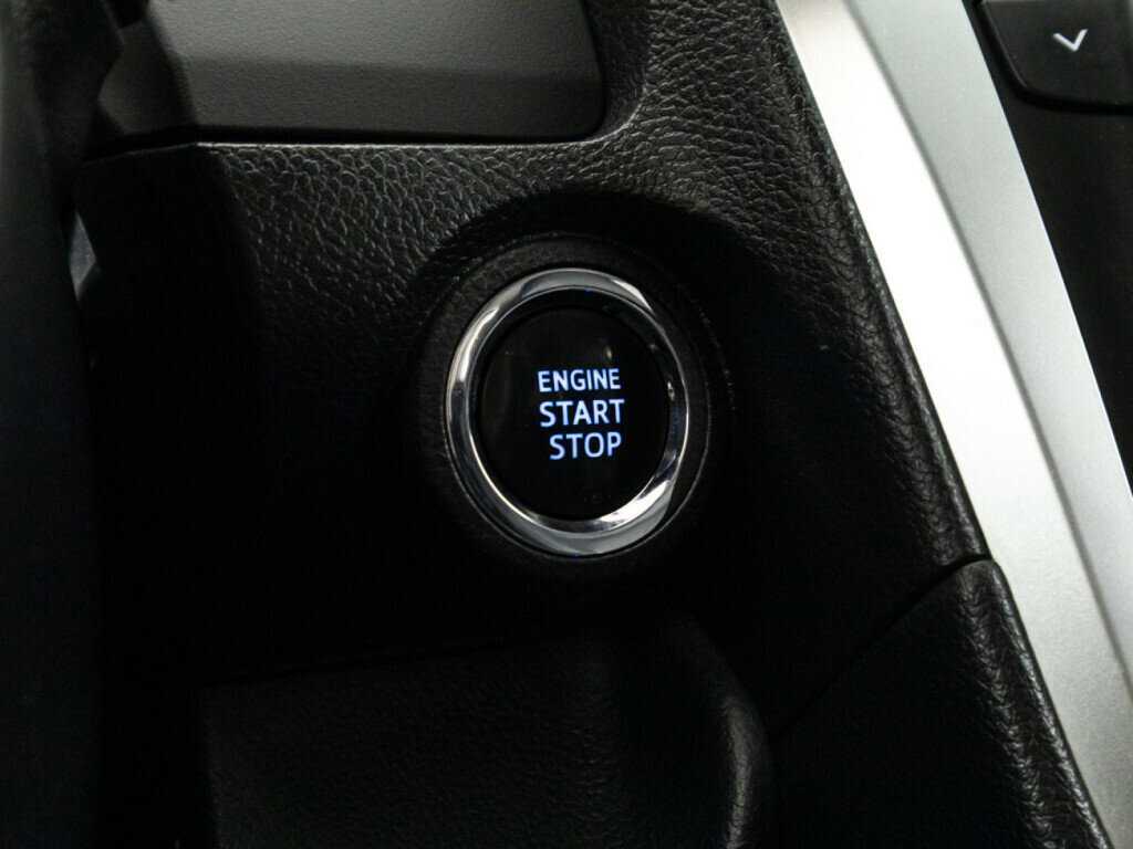 Купить Toyota Camry с пробегом. Фото: #22