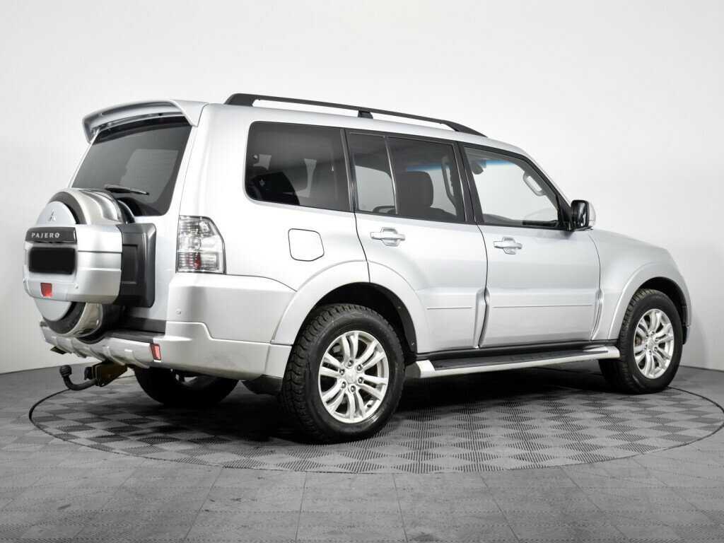 Купить Mitsubishi Pajero с пробегом. Фото: #4