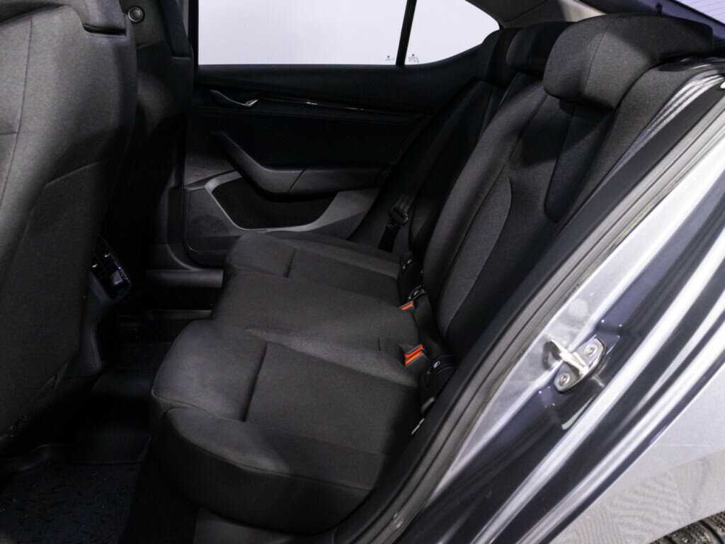 Купить Skoda Octavia с пробегом. Фото: #9