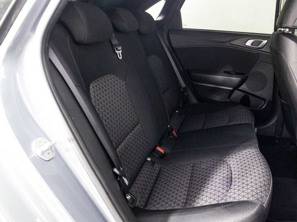 Купить Kia Ceed с пробегом. Фото: #26